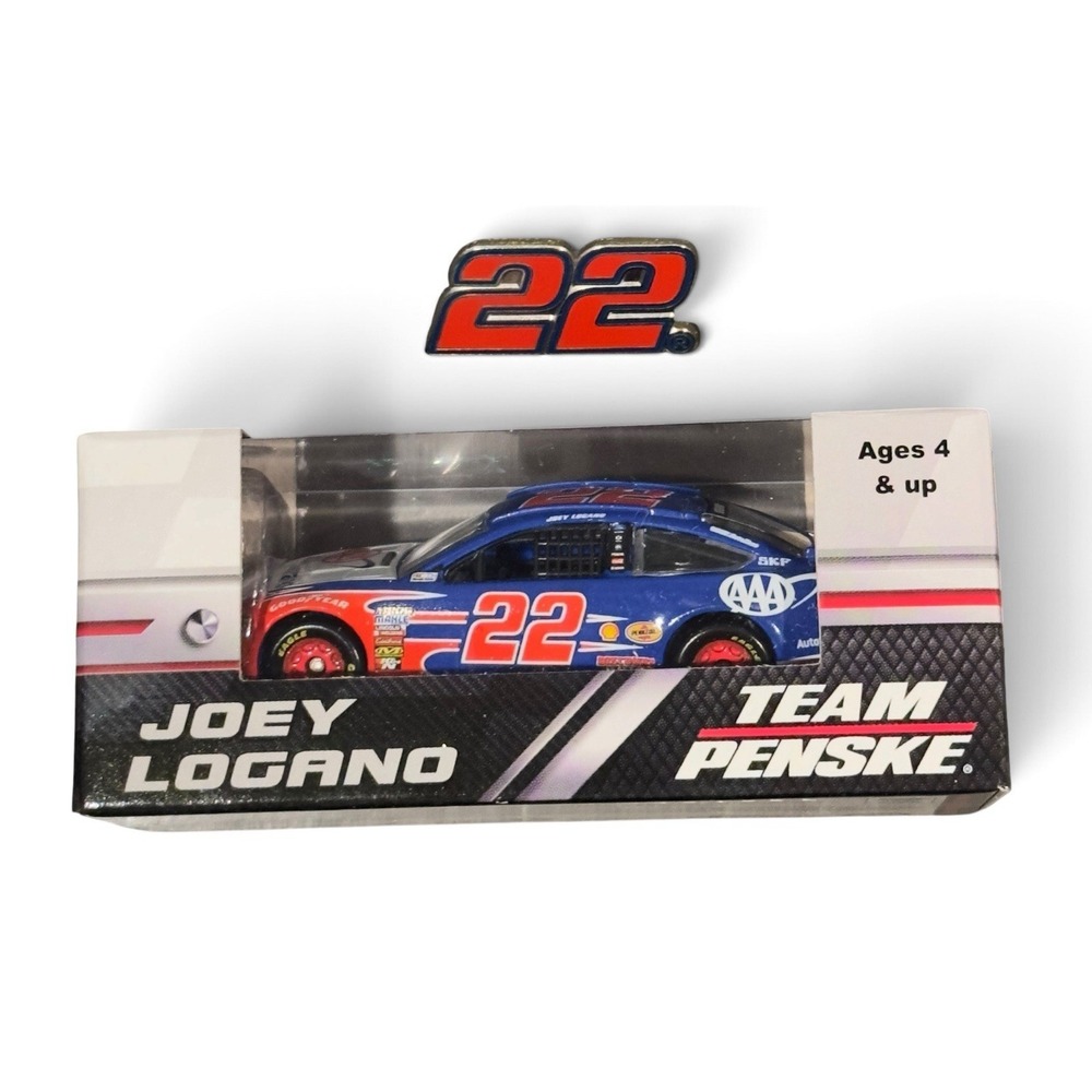 2017 #22 Joey Logano AAA Insurance 1/64 Action NASCAR Diecast Car & Enamel Pin